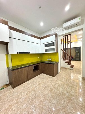 bán nhà thanh xuân cách ôtô chỉ vài chục mét - 50m - 4 tầng, 2 thoáng, khu dân trí cao