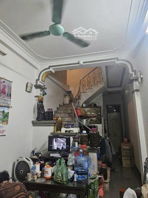 khu vực lõi việt hưng phố kim quan - thông phố lệ mật - khu vực tiềm năng - gần chợ , trường học