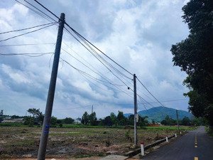 bán đất nền 11m2 cách khu công nghiệp 4 cây