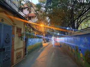 bán nhà phân lô oto kinh doanh. đậng thùy trâm cầu giấy.