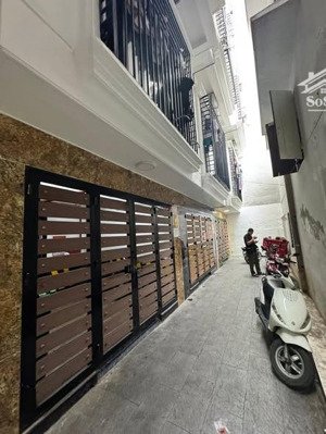 bán nhà khương thượng đống đa dt 50m x 8t x mt 4m giá 16 tỷ có thương lượng