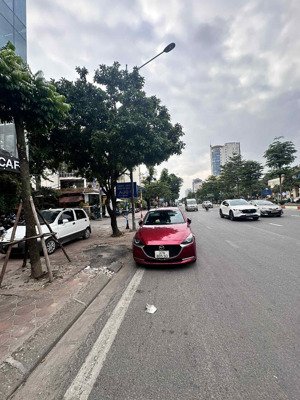 bán nhà mp hoàng quốc việt cầu giấy dt 160m x 6t x mt 10m giá 170 tỷ có thương lượng