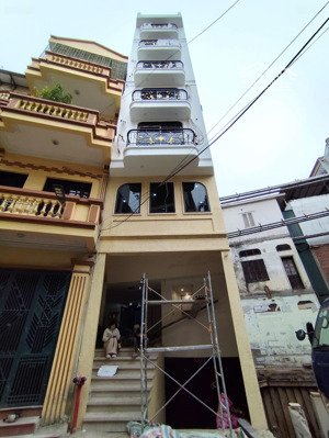 hiếm tòa nhà đội cấn 84m - phân lô bàn cờ - oto tránh nhau - dòng tiền 160tr/tháng