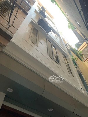 siêu phẩm cầu giấy 46m2 5t mt 3.7m giá 11.8 tỷ cầu giấy, hà nội, vị trí đẹp, lô góc 20m ra ô tô