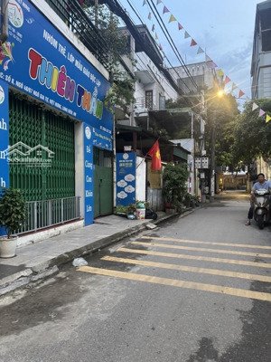 bán mảnh đất vô cùng đẹp trung tâm long biên cần bán mảnh đất cực đẹp tại long biên, diện