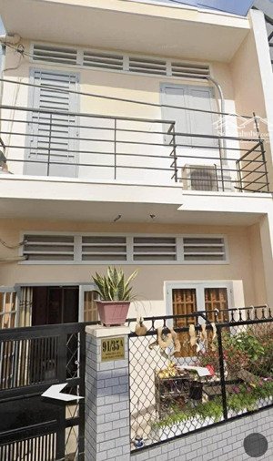 bán nhà 2 tầng linh trung thủ đức hẻm xe hơi gần hoàng diệu 2 & đh ngân hàng giá chỉ 4.7 tỷ!