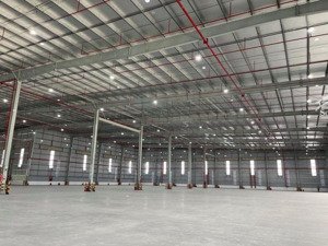 cho thuê nhà xưởng 2500m2 và 6000m2 trong kcn phố nối giá 90.415,5đ/m2/th, pccc tiêu chuẩn