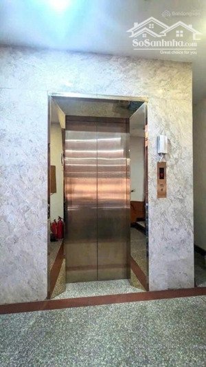 vũ trọng phụng có thang máy, dt 45m x 6 tầng, thiết kế thông sàn, nhà mới tinh. giá 24tr