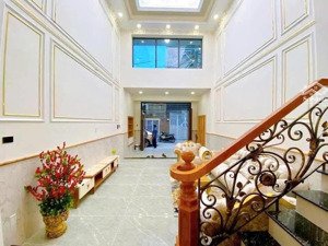 nhà 5 tầng, 4,4mx16m, lê đức thọ, p6, ngay chợ an nhơn