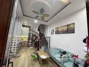 bán nhà phố trần cung, nghĩa đô, 38m2 xây 5 tầng đẹp ở luôn chỉ 7,4 tỷ
