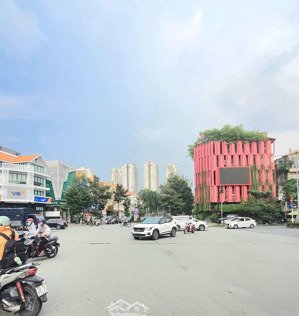 giảm 1.3 tỷ còn hơn 6 tỷ nhà 4 tầng nội thất cao cấp liền kề kdc cao cấp himlam, quận 7