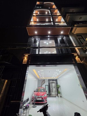 siêu phẩm hoàng minh đạo trung quân quận long biên dt 50m2 - 7 t - mt 4,7m - giá 22,5 tỷ