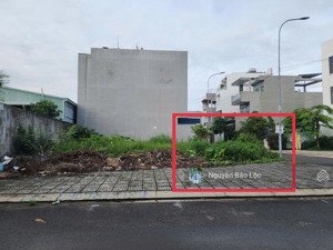 võ văn hát - lô góc - 76m2 ( 5.5x14.5m), đường 20m vỉa hè. giá 5.x tỷ