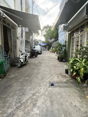 60tr/m2 nhà cấp 4 công nhận đủ ngang 5m, khu cao ráo, xây cao - 130m2 giá 8.4 tỷ tl