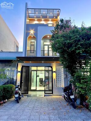 Nhà 1 Trệt 2 Lầu đường số 9 khu Văn Hoá Tây Đô, P.Cái Răng, Cần Thơ