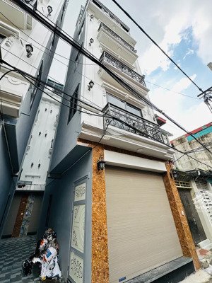 độc quyền bán nhà mặt ngõ võ chí công 3 gác 30m ra ô tô tránh nhau,20m ra chợ dân sinh,