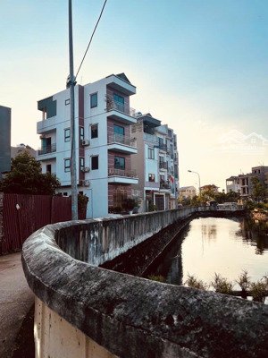 nhà hiếm liên mạc 30m² x 5 tầng khu phát triển mạnh 5.1 tỷ, ô tô 15m