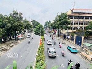 nhà mặt tiền nguyễn ái quốc diện tích rộng rãi gần 1000m2 giá tốt