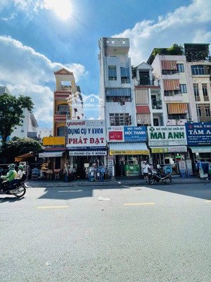 bán nhà mt tô hiến thành quận 10. gía 13.8 tỷ, 40m2