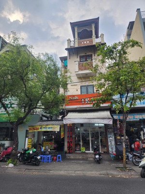 cho thuê nhà nguyên căn mặt tiền 72-74 vạn kiếp, p.1, bình thạnh trệt 3 lầu, giá 90 triệu/tháng