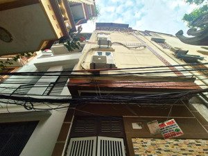 [giá yêu thương] bán nhà 4 tầng tại thịnh quang, đống đa, ngõ thông, dt 42m2, mt 3.8m.giá chỉ 13 tỷ