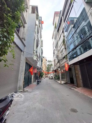 bán nhà trường chinh,ô tô tránh,kinh doanh,ngõ thông,cách mặt phố 50m-dt:55m 5t-mt:4.8m-giá :15.8tỷ