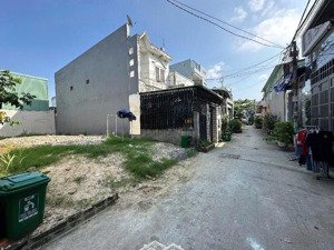 bán đất ngay chợ đường hà huy giáp
120m2(6x20) - 3,85 tỷ - thổ cư 100m2 - hệ số cây dựng 3.5