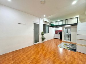 căn hộ gác lửng 35m2 ngay đh bách khoa