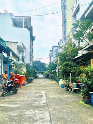 bán nhà quận tân bình, hẻm xe tải nhỉnh 9 tỷ, gần trường đại học bách khoa, vạn hạnh mall, chợ tb