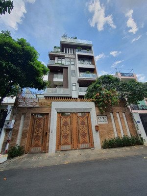 xuất cảnh cần bán biệt thự k300 - nguyễn minh hoàng, 9x21m, 1 hầm 5 lầu, full nội thất tặng hết