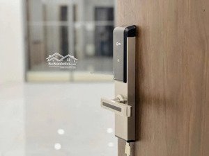 bán căn 2pn - 55m2 có sổ tầng cao full nội thất giá 2,05 tỷ bao phí thuế