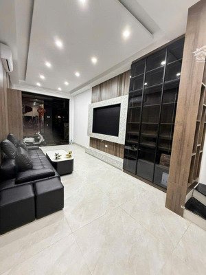 bán nhà trung kính gần hồ ngõ thông full nội thất đẹp ở luôn 38m nhỉnh 8 tỷ