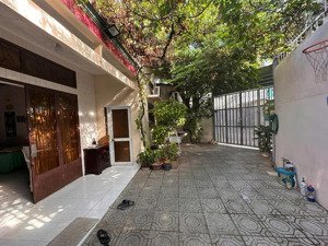 bán nhà mặt tiền đường phường hiệp phú - q9. dt: 203m2. giá 12,8 tỷ