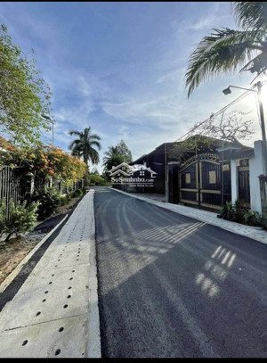 bán đất dx 074 định hoà - diện tích 10 x 37m, nở hậu 11m (có 120m2 thổ cư)