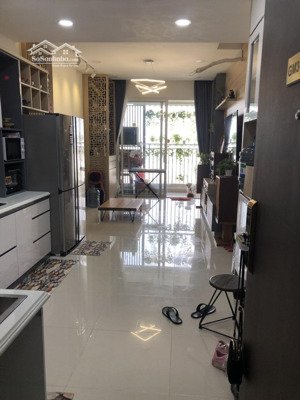 gia đình bán căn góc cc hoa sen lotus apartment q.11. dt 66m2 2p 2wc. giá 3,35 tỷ. lh 