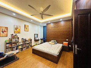 bán nhà phố xã đàn quận đống đa 25m2 x 5 tầng, ngõ rộng, 30m ra đến mặt phố, giá bán 4,95 tỷ