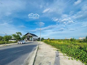 bán lô fpt mặt tiền kênh sinh thái view sông cổ cò chỉ cách biển 800m