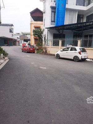 bán nhà cấp 4 song phương sơn đồng (mới), vỉa hè ô tô tránh, kinh doanh tốt, gần đại lộ thăng long