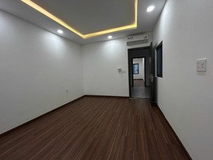 siêu phẩm nhà 4 tầng ngay chợ gò vấp đh công nghiệp , sổ vuông vức, dt 140m2 chỉ 13.8 tỷ tl