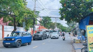 chủ ngộp, bán bất chấp, nhà 3 tầng (5x26), mt hồ bá phấn, gần ga metro, 13 tỷ shr