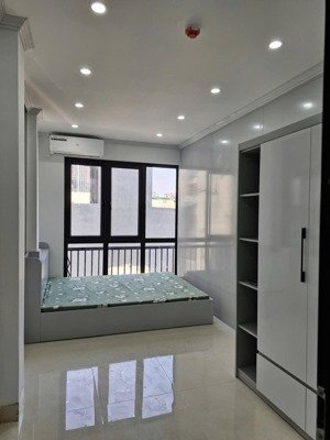 chính chủ cho thuê căn 2 ngủ 1 khách xuân thủy - cầu giấy