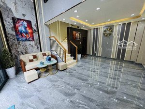nhà đẹp quang trung gò vấp, xe hơi ngủ trong nhà. dtsd: 175m2, 3pn 3wc, 5 tầng, giá chỉ 6.7 tỷ