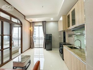 căn hộ 1 ngủ 1 khách 65m2 mới tinh, cách tây hồ 200m full nội thất ban công thoáng
