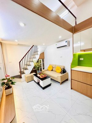 hot, siêu phẩm văn chương, diện tích 15/20m2, 5 tầng, 3 ngủ, giá 4,8tỷ