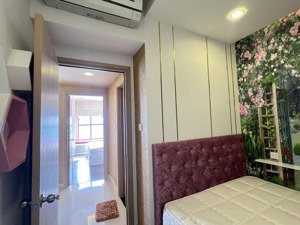 bán nhanh 2pn 1wc 5 tỷ 700 bao hết (có sổ) full nt view sông (giá tốt nhất)