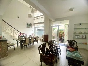 bán gấp nhà đẹp 5 tầng gv - 133.5m2 - sát đh công nghiệp - giá chỉ 22 tỷ