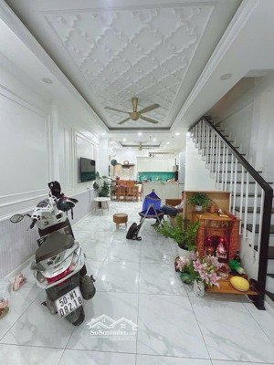 nhà trần văn ơn, tân sơn nhì, dt 4.3x10, 3 tầng, giá nhỉnh 6 tỷ