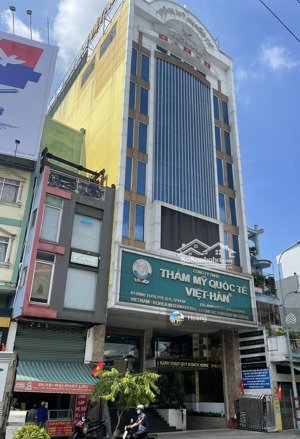 chuyển nhượng mặt tiền hùng vương, quận 5 - 8,2x24m - ctxd: hầm + 7 tầng - hđt 160tr/th - giá 50 tỷ