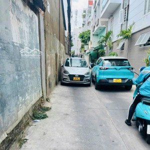 hẻm xe hơi sát mặt tiền cmt8 q10. (3m x 16m). 2 tầng đúc. giá 8.2 tỷ tl