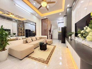 bán nhà kim giang, 30m ra đường ô tô, 5 tầng, mới kính koong, giá 8.35 tỷ.